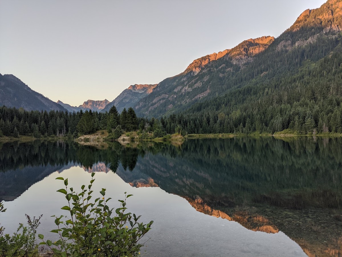 Gold Creek Pond Snowshoe photo 2