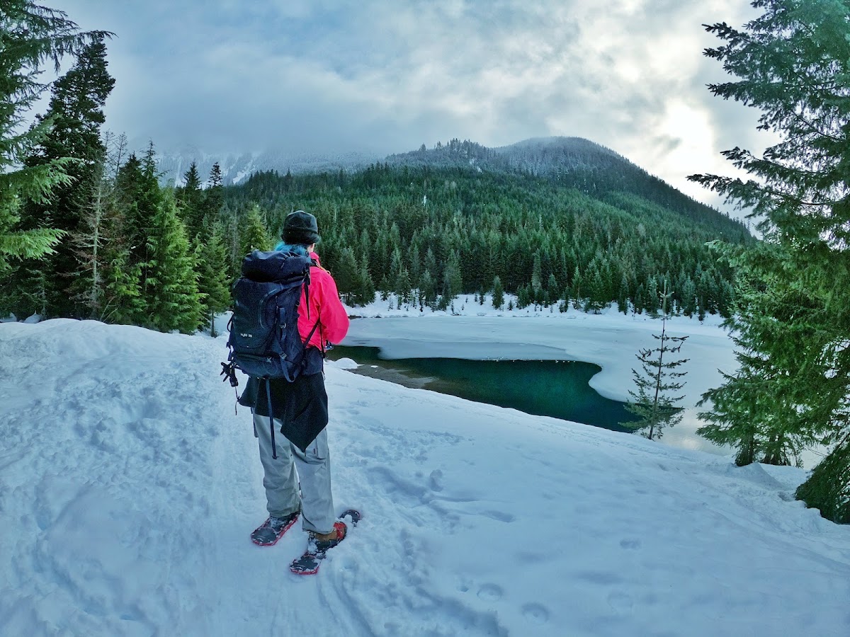 Gold Creek Pond Snowshoe photo 3